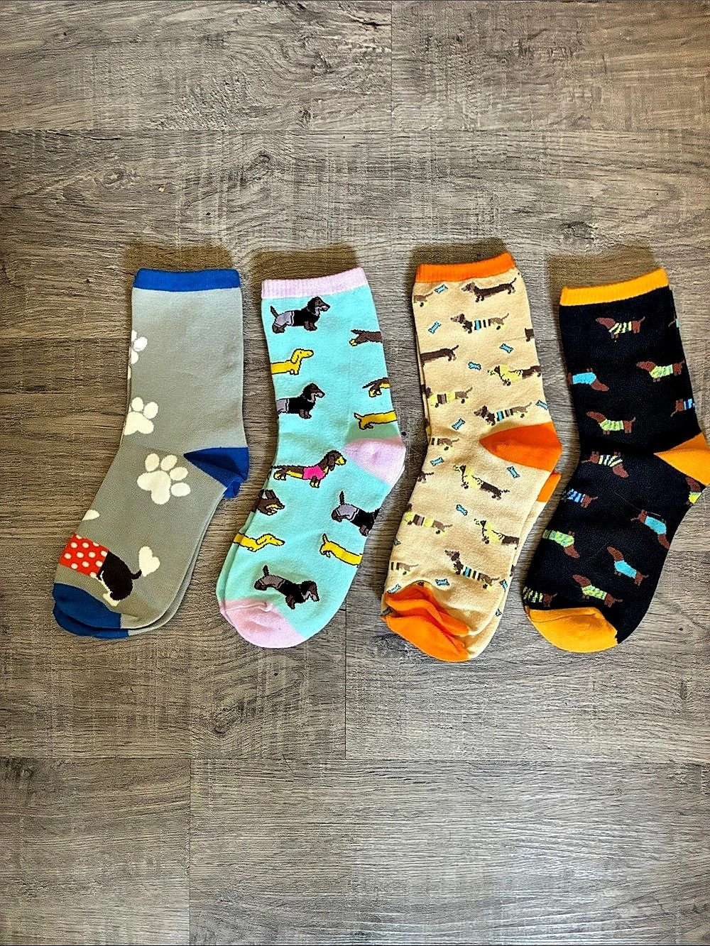 Dachshund Dog Print Crew Socks 4-Pair Set Multicolor Like New